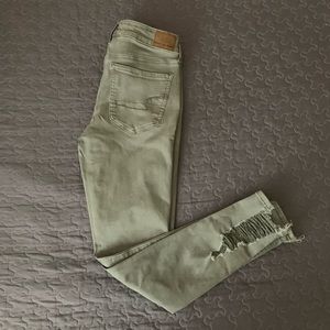 American Eagle Distressed Jeans